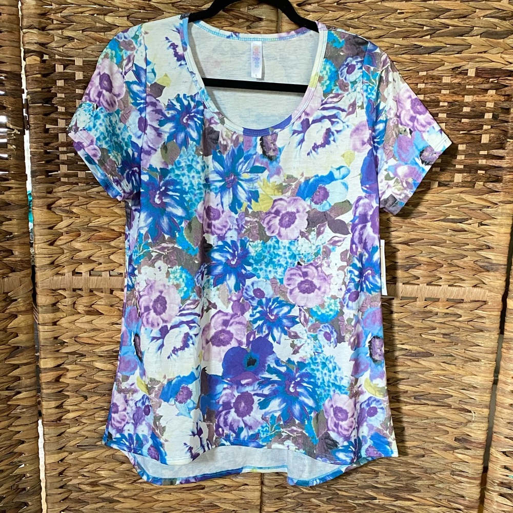 LulaRoe Classic T